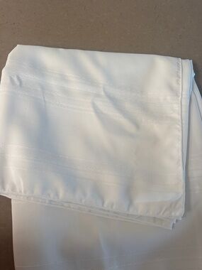 Crisp White Textured Tablecloth 60 x 106 inch